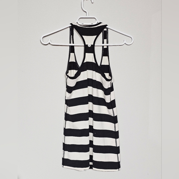 Lululemon Cool Racerback Steep Stripe Black Horizontal Size 6 - Picture 5 of 6